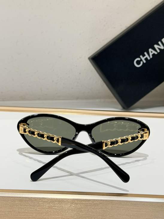 Picture of Chanel Sunglasses _SKUfw79614927fw